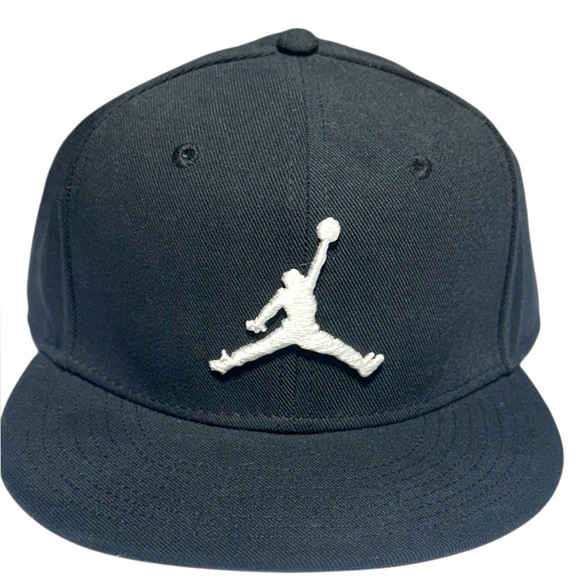 NWOT Jordan Pro Cap Jumpman SnapBack Size M/L. - Picture 1 of 6